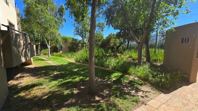 2 Bedroom Property for Sale in Somerset West Western Cape